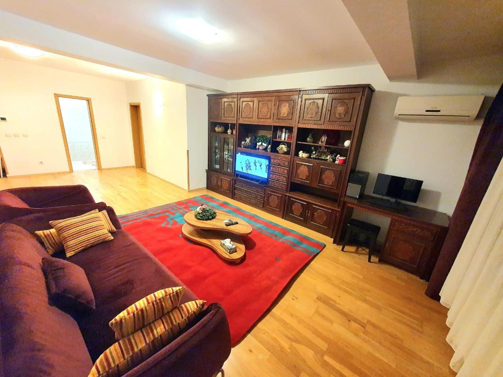 Centru Unirii Luxury Vip Apartament 2 Camere 98 Mp ! Parcare Subterana Privata Incalzita Iarna Si Climatizata Vara Doar Cu Rezervare In Limita Locurilor Disponibile ! Proprietate In Regim Hoteliep - Nu Are Bucatarie ! Бухарест Экстерьер фото